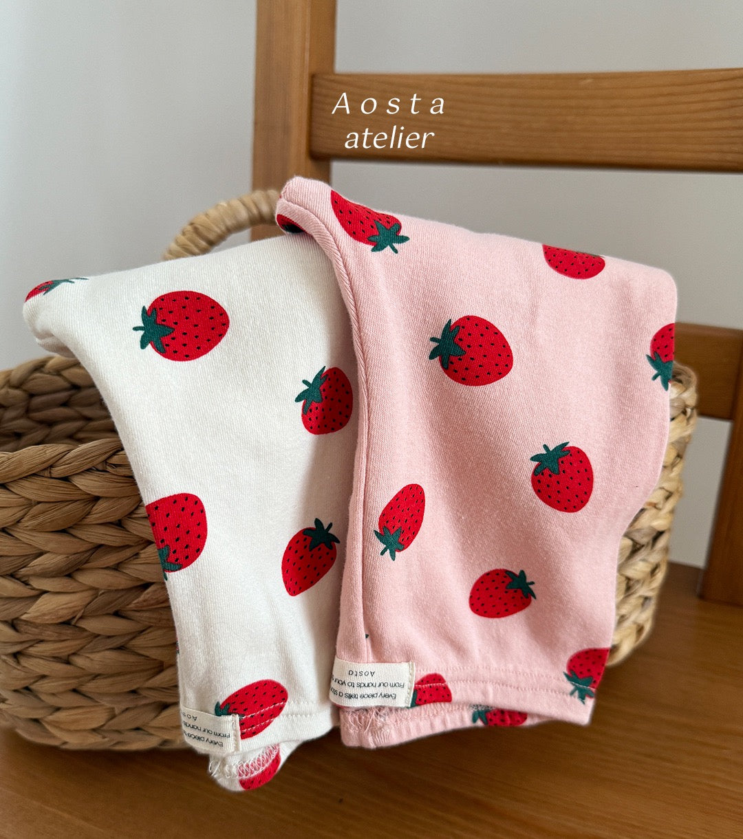 韓國童裝 25秋 | AO25310 Strawberry Leggings