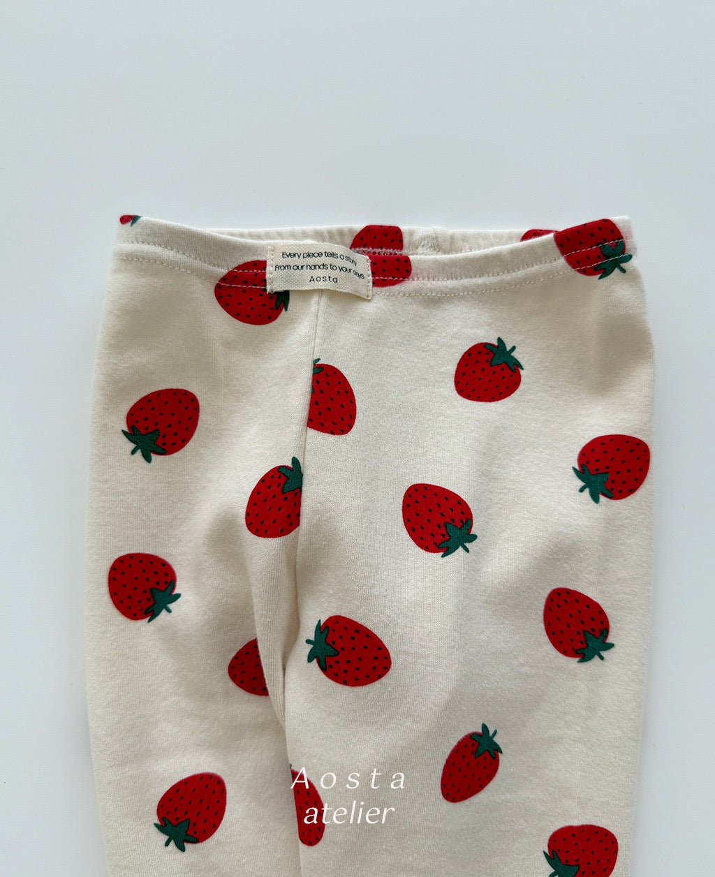 韓國童裝 25秋 | AO25310 Strawberry Leggings