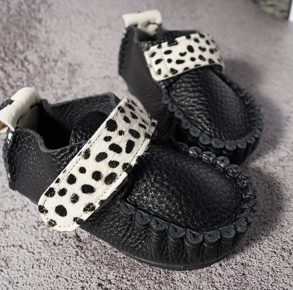 9月團) 韓國手工真皮鞋團 Velcro dalmation (white/black/mismatch)