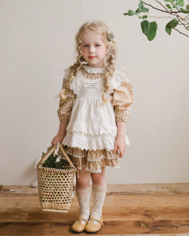 韓國童裝 25秋 | FU25326 Mui Blouse & Ronnie Skirt Set