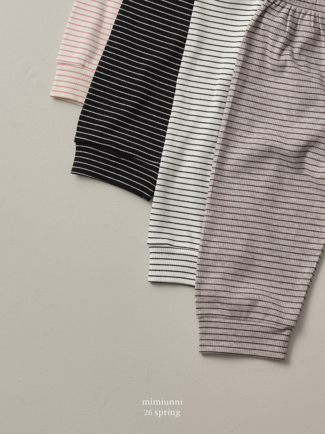 必買 1+1 春季 Stripe easy Pants 羅紋細條紋微束口褲 \\2件同款只需要1件價錢//