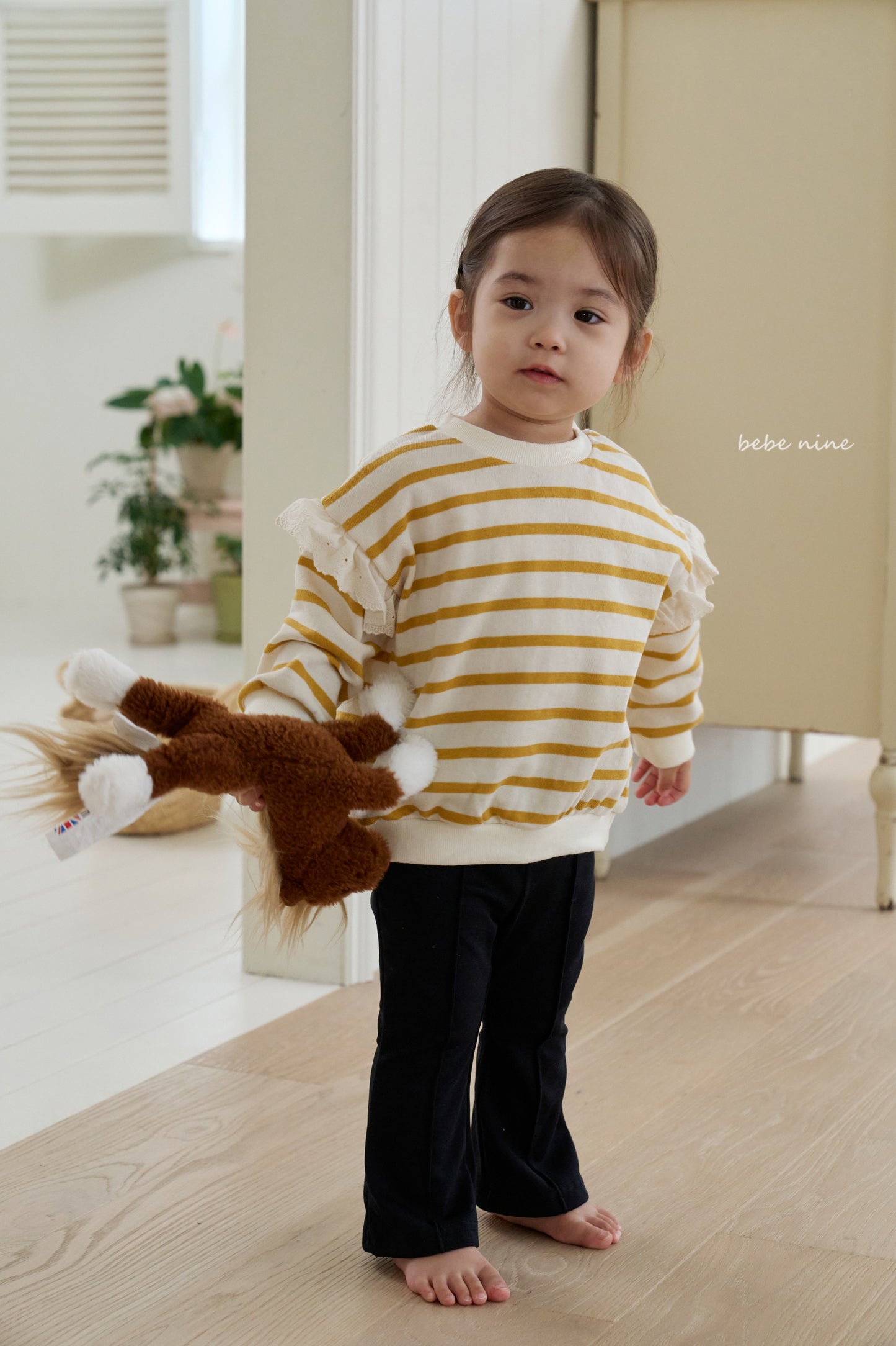韓國童裝 25秋| BN25343 BONNIE FRILL SWEATSHIRT
