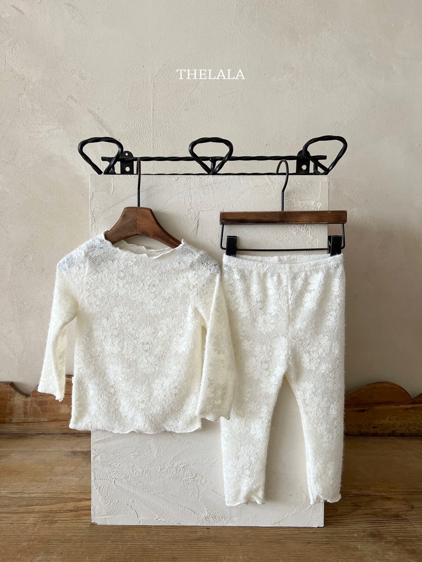 韓國童裝 25秋 | LA25349 Floral Top and Bottom Set (Baby and Kids)