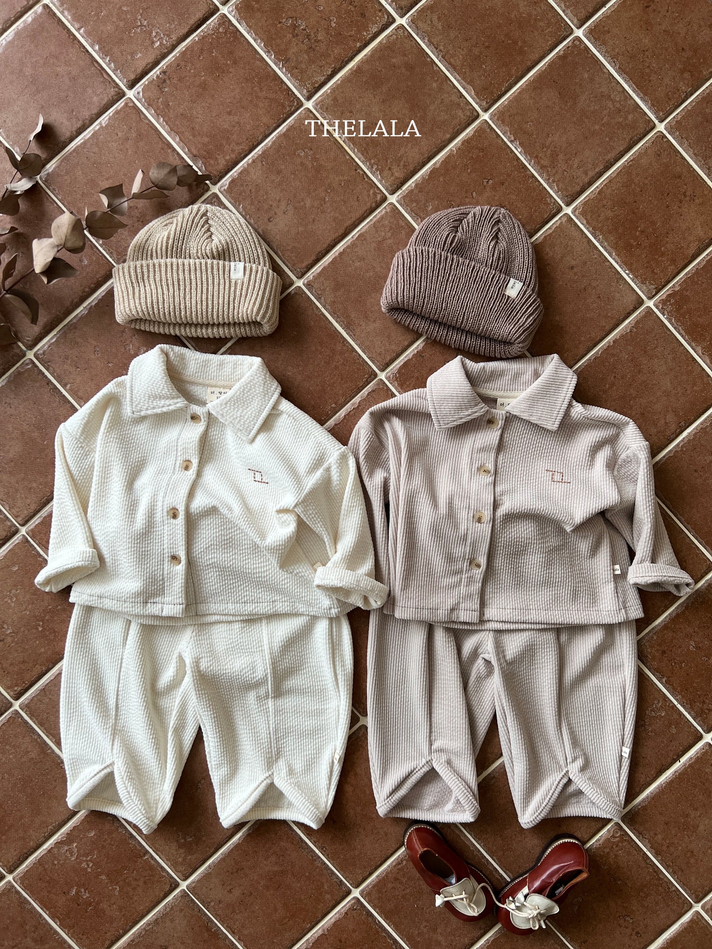 韓國童裝 25秋 | LA25347 Collar Top and Bottom Set (Baby and Kids)