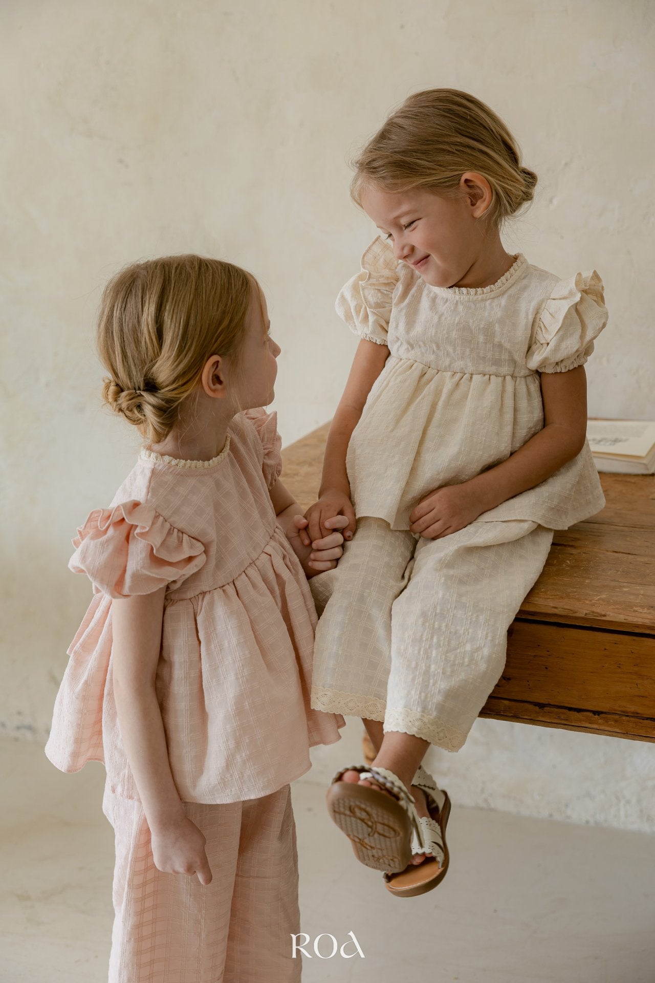 韓國童裝 25夏 | RO25201 Bell Kids Top and Bottom Set