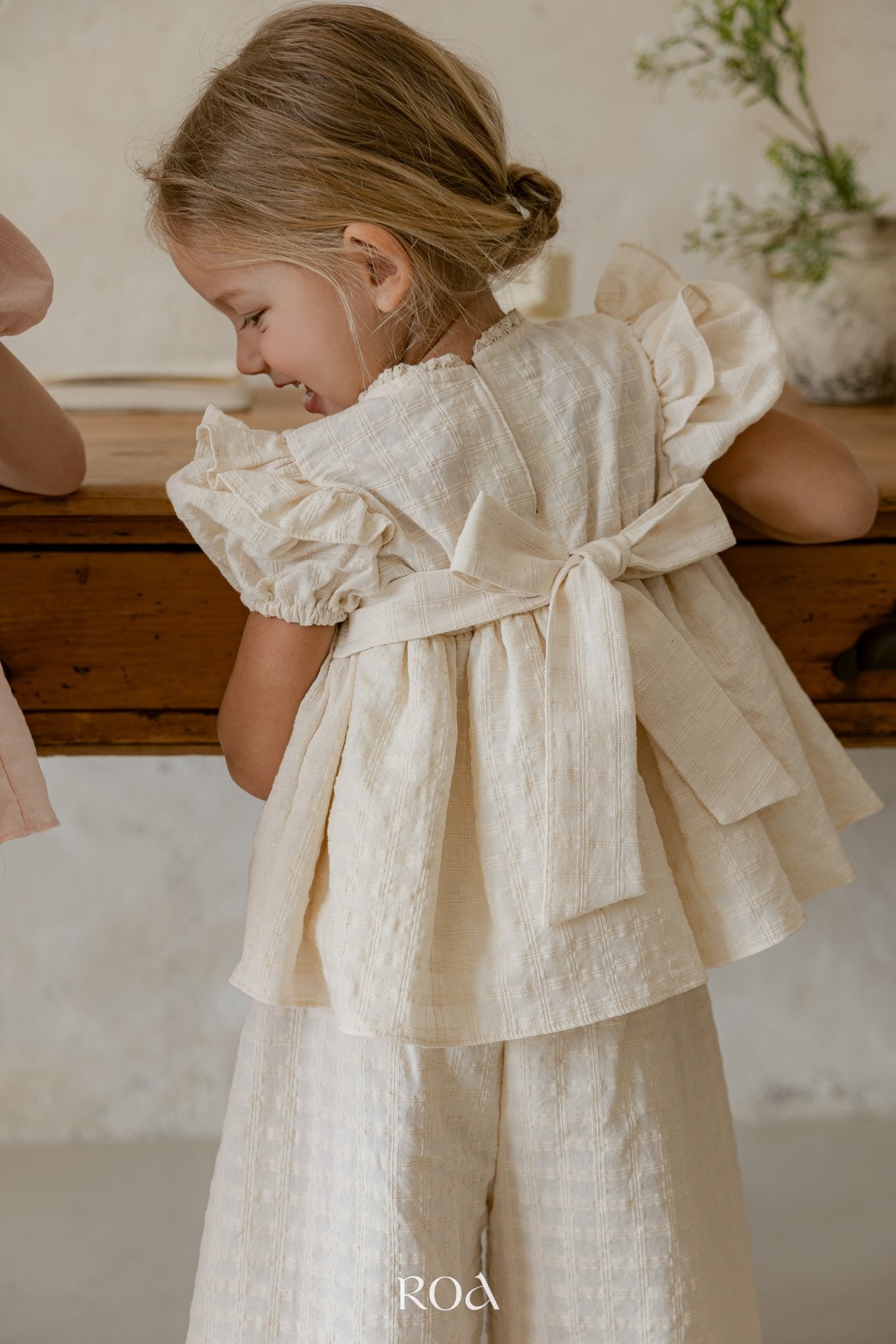 韓國童裝 25夏 | RO25201 Bell Kids Top and Bottom Set