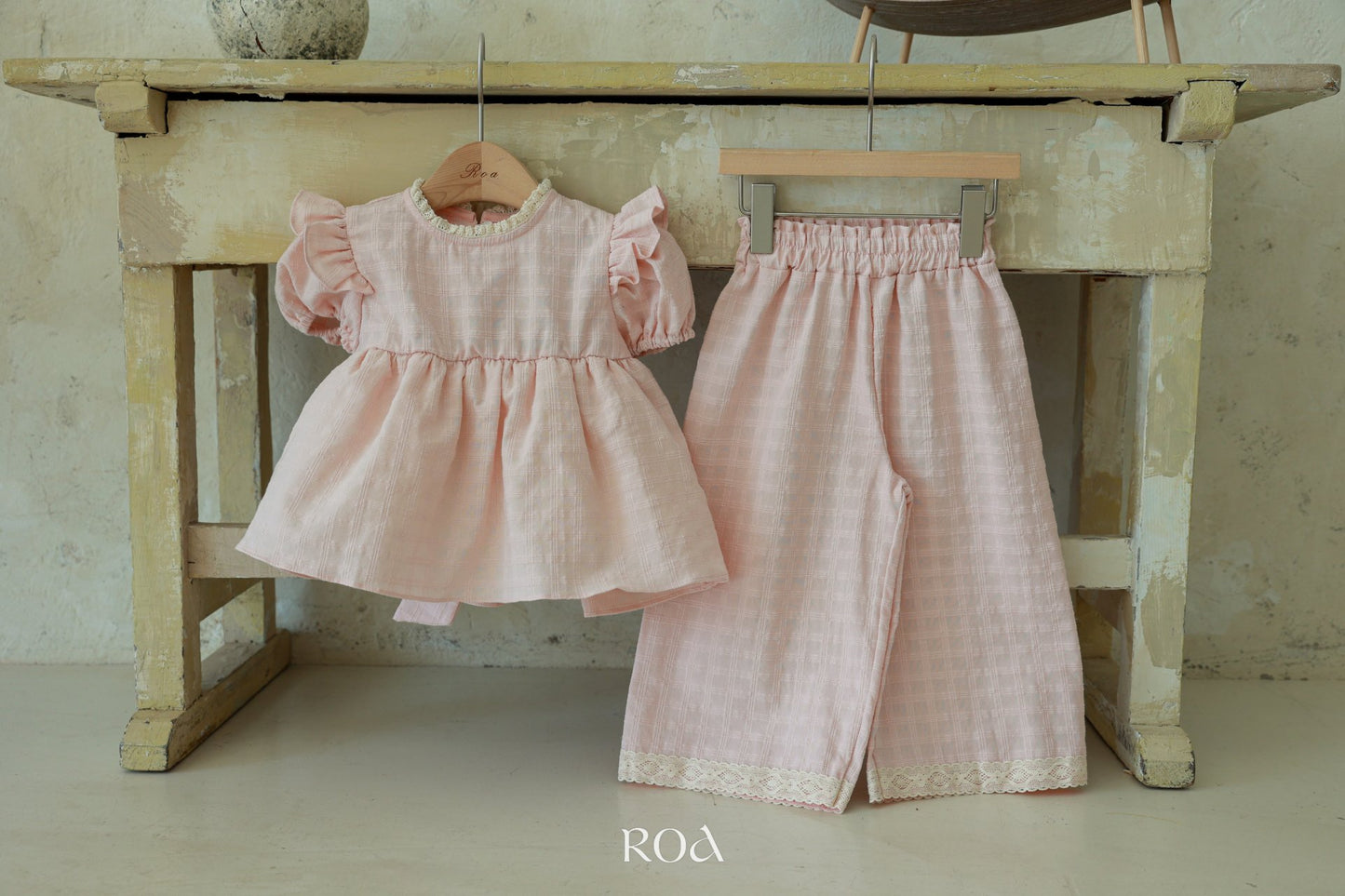 韓國童裝 25夏 | RO25201 Bell Kids Top and Bottom Set