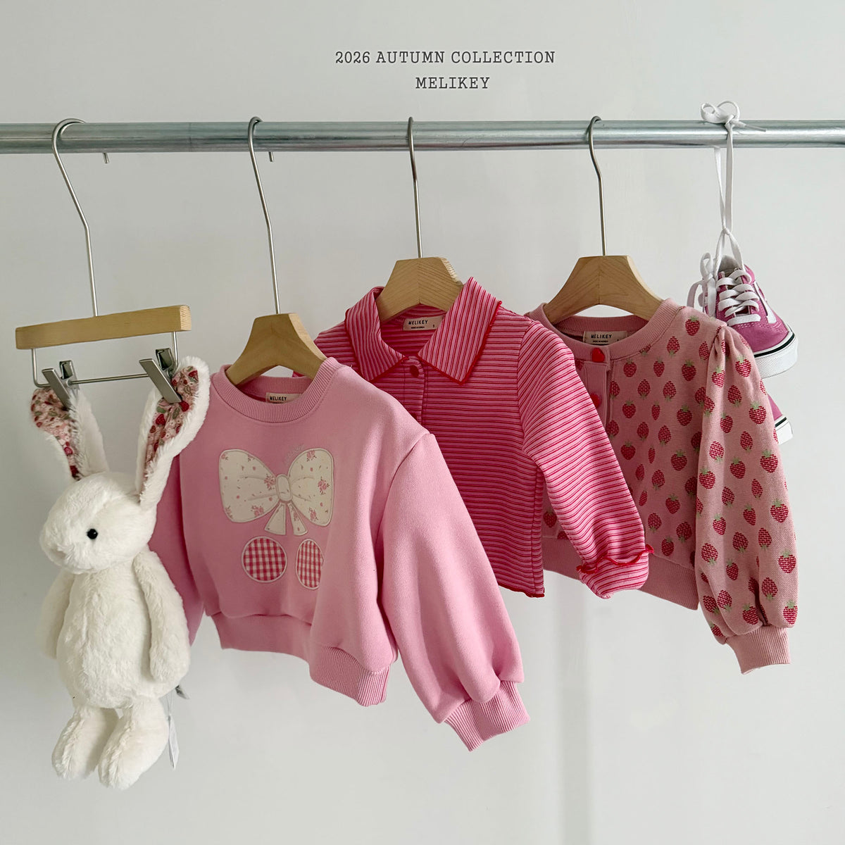 韓國童裝 26秋| ME22 Ribbon Cherry Sweatshirt 衛衣 (80-140)