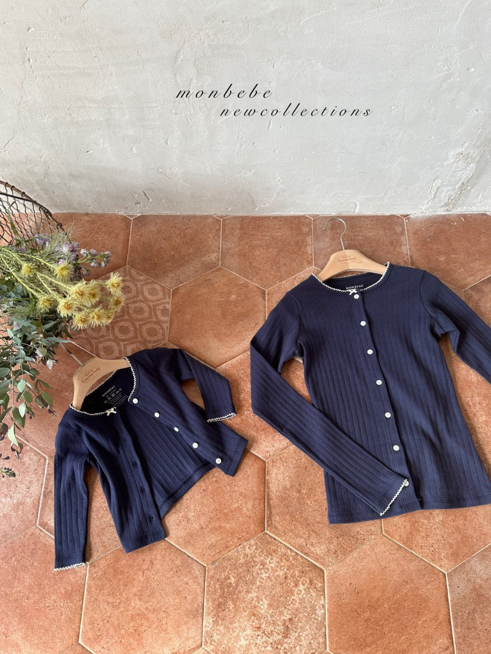 韓國童裝 25春| MB25106 MOMOM MOM CARDIGAN 親子裝