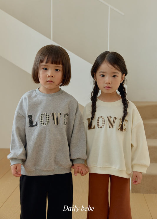 韓國童裝 26秋| DD21 Love Patch Sweatshirt 衛衣