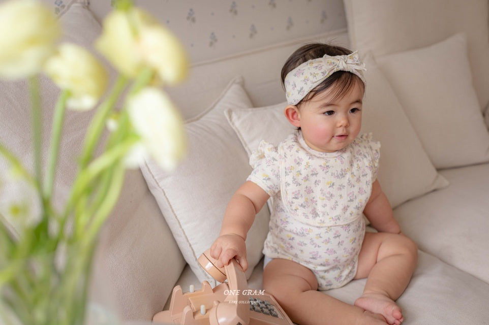 韓國童裝 25夏 | GR25210 BABY LILY - BIB & HAIRBAND