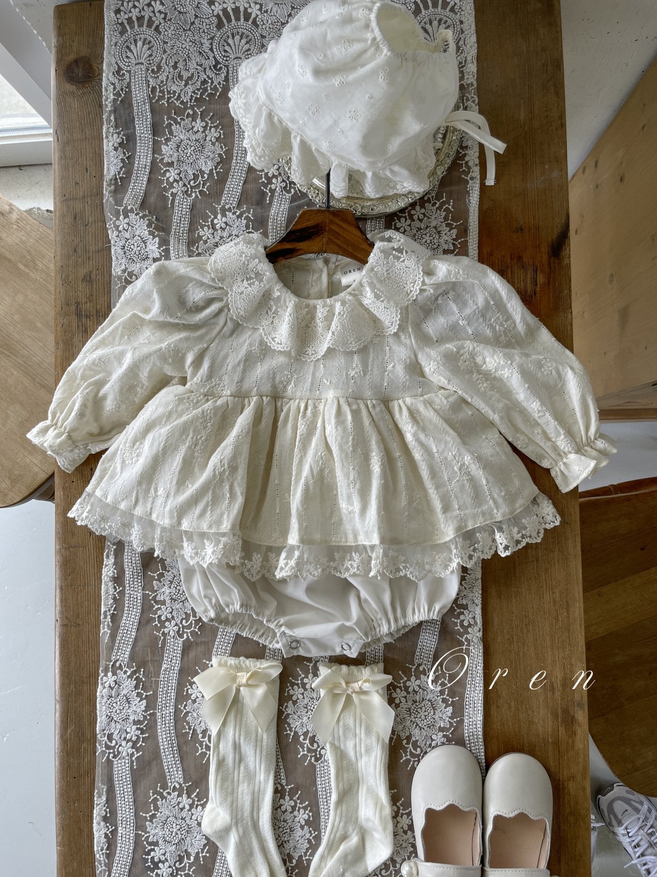 韓國童裝 25秋 | OR25357 Vanilla embroidered suit