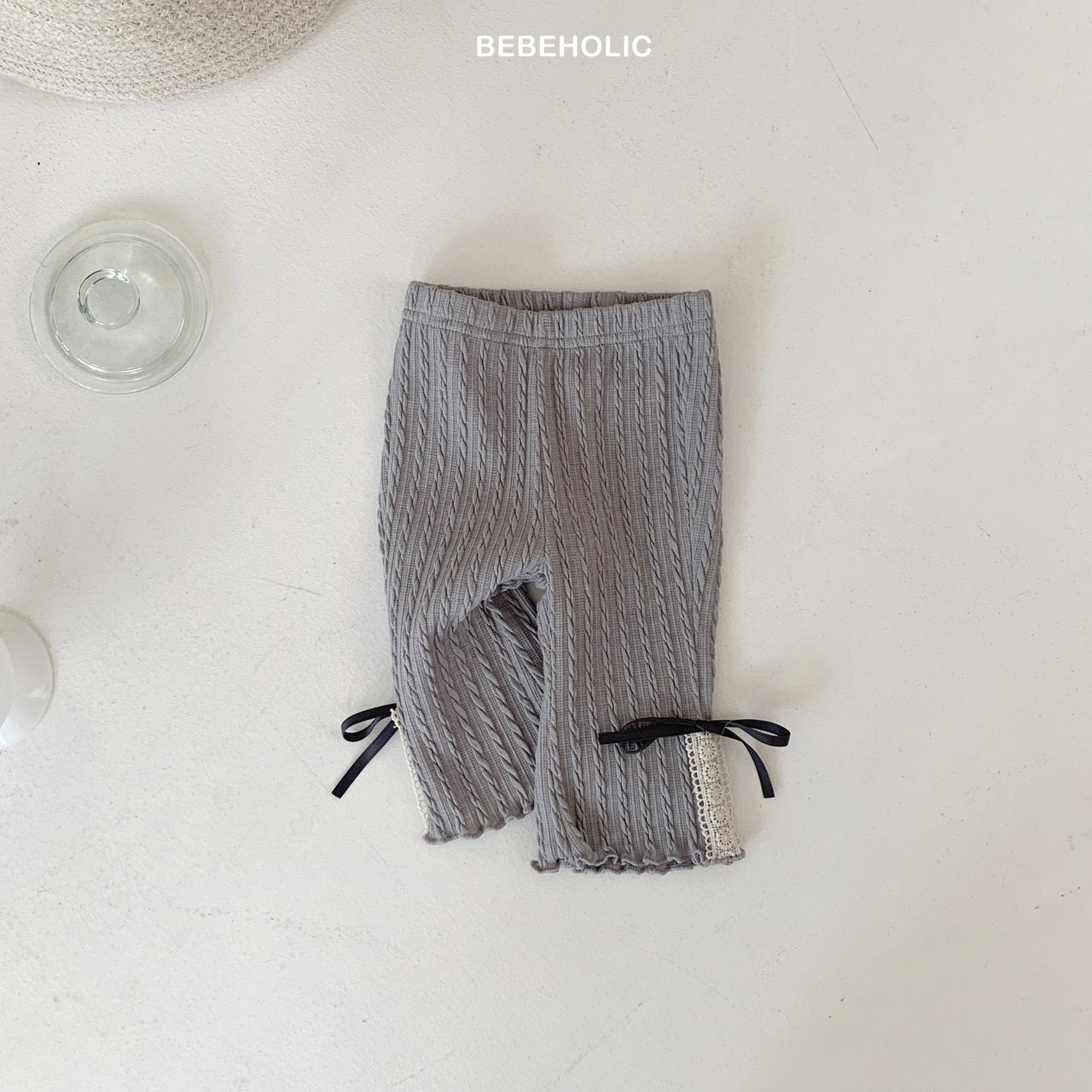韓國童裝 25春 | BB25101 蕾絲喇叭褲 LACE RIBBON BOOTCUT PANTS