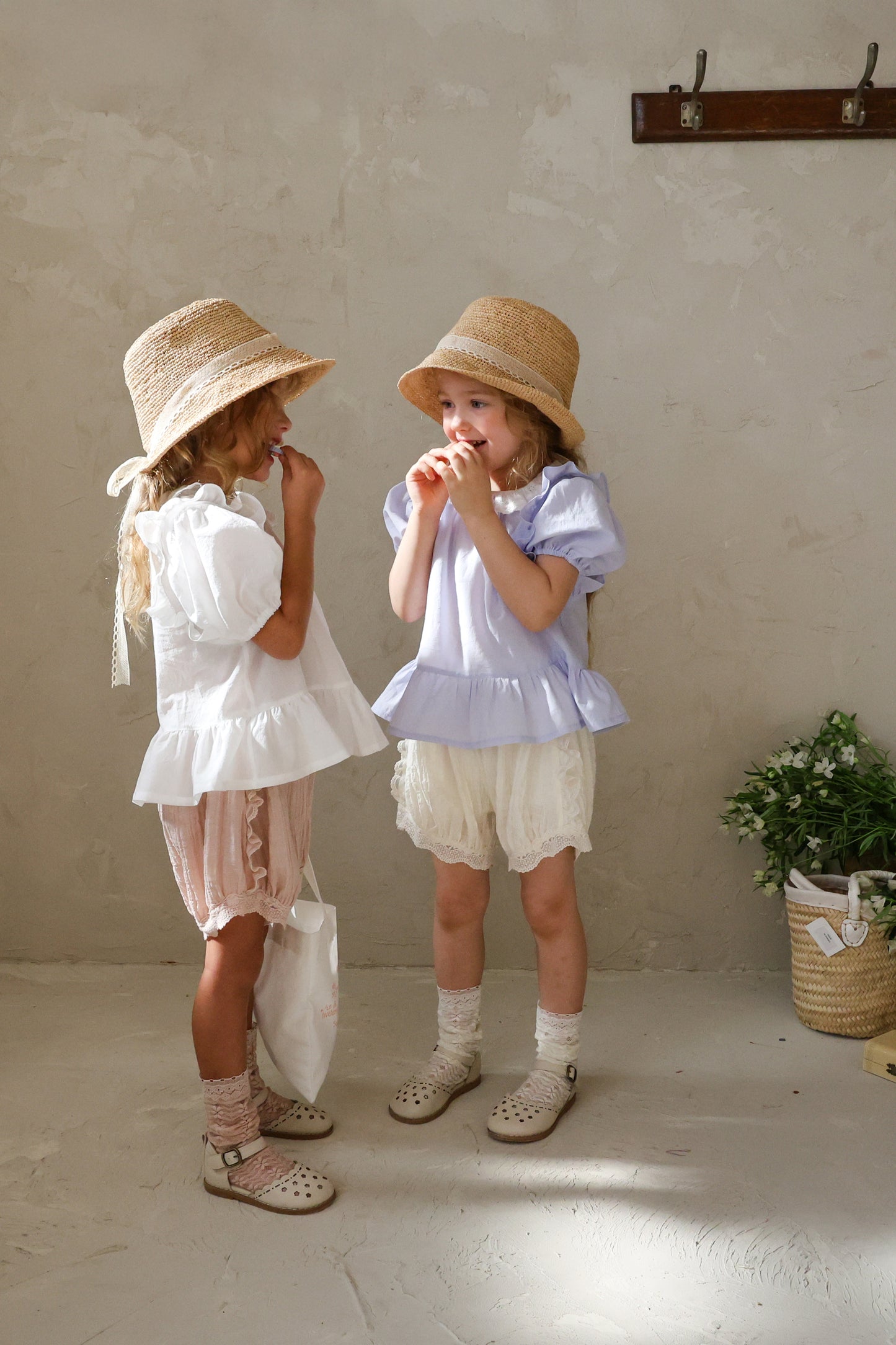 韓國童裝 26夏| FU01 Rennes Blouse 蕾絲襯衫 (90-140cm)