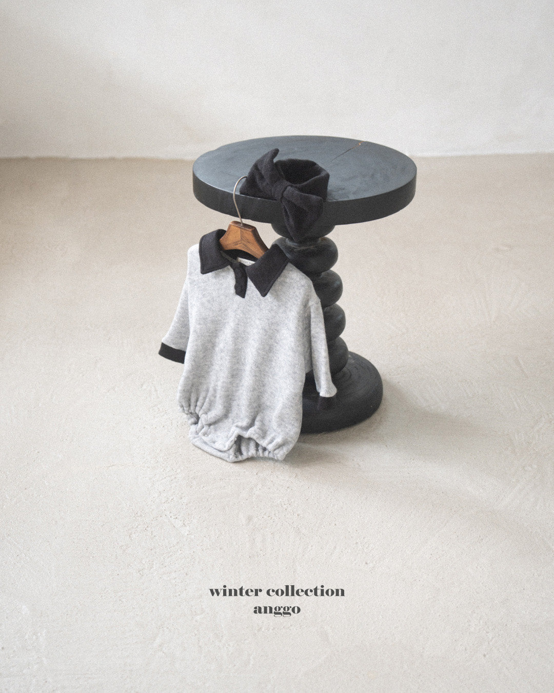 \限時預購/ 韓國童裝  AG25210 Choco Chip Collar Romper