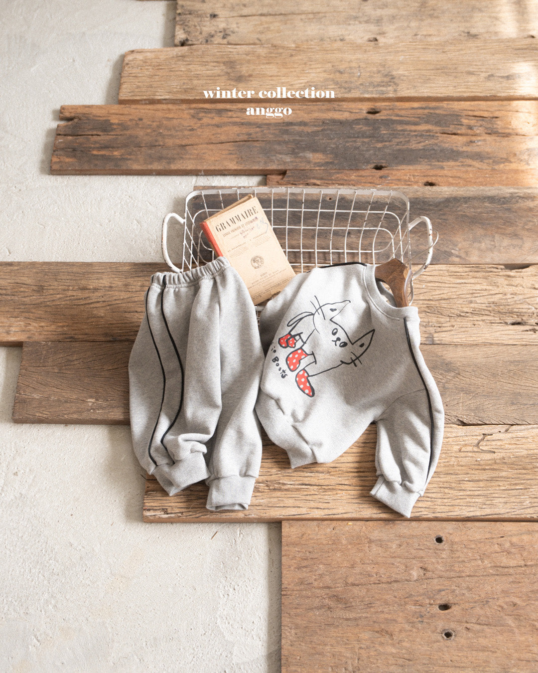 \限時預購/ 韓國童裝  AG25220 Line Sweatshirt