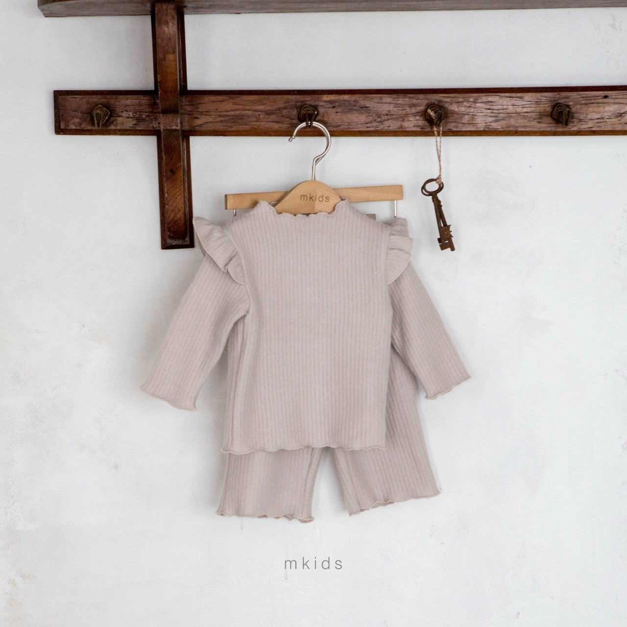 韓國童裝 25秋冬 | MD25447 Top and Bottom Set