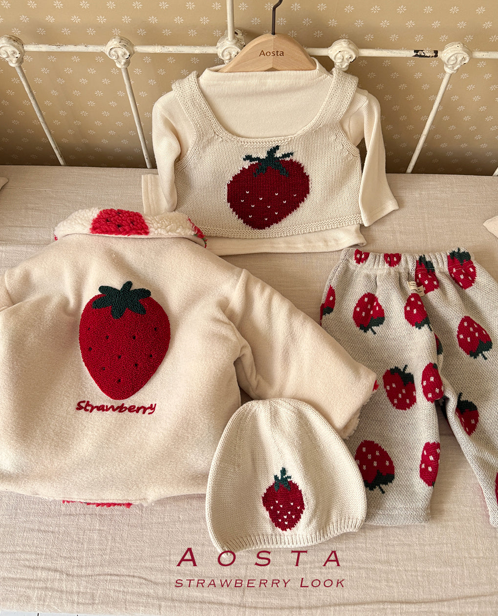 韓國童裝 25秋冬 | AO25410 Knit Strawberry Hat