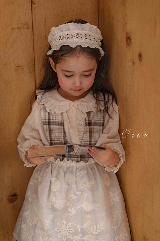 韓國童裝 26春 |  OR48 Antique embroidered apron (Free Size)