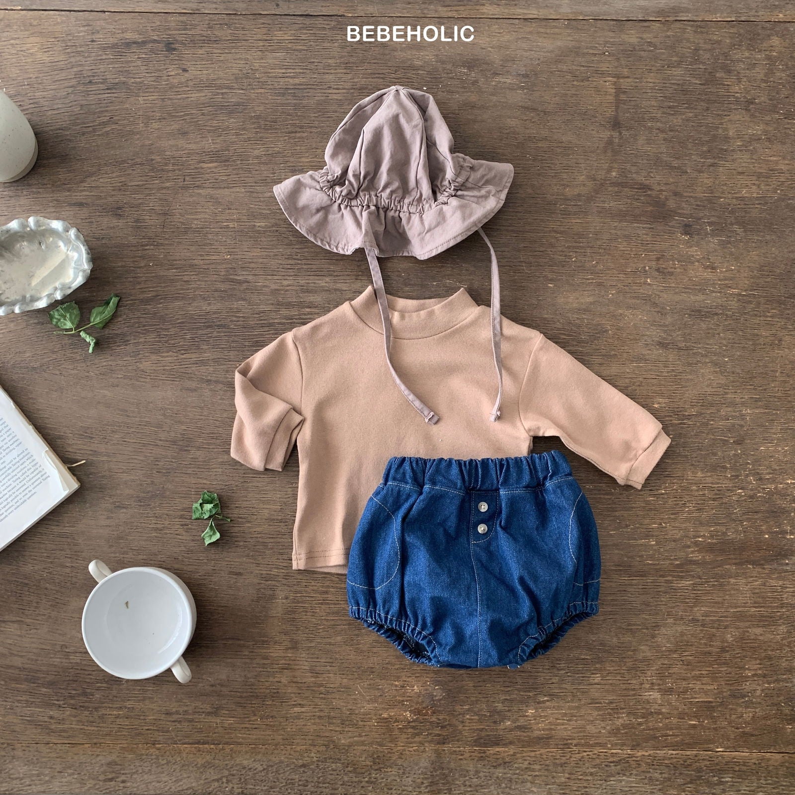 現貨▷ 韓國童裝 24秋 | Bebeholic Daily Tee - FLO | FLOWERKKOCH 