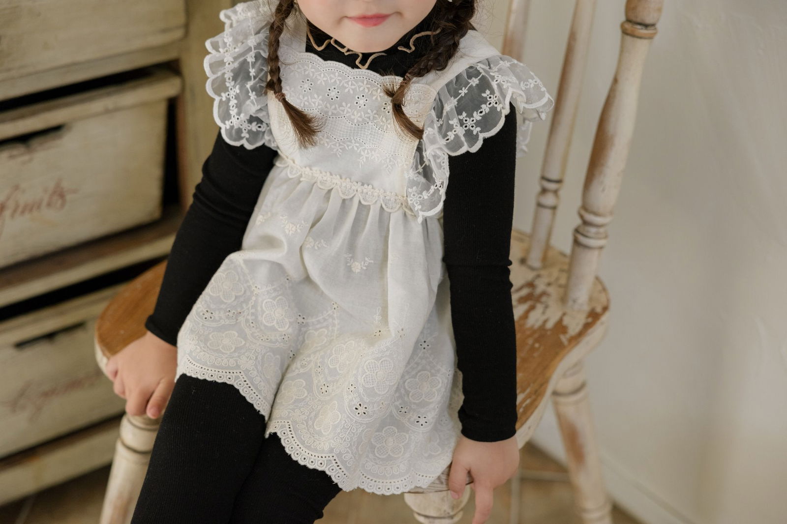 韓國童裝 24秋 | FLO Lace Apron - FLO | FLOWERKKOCH 