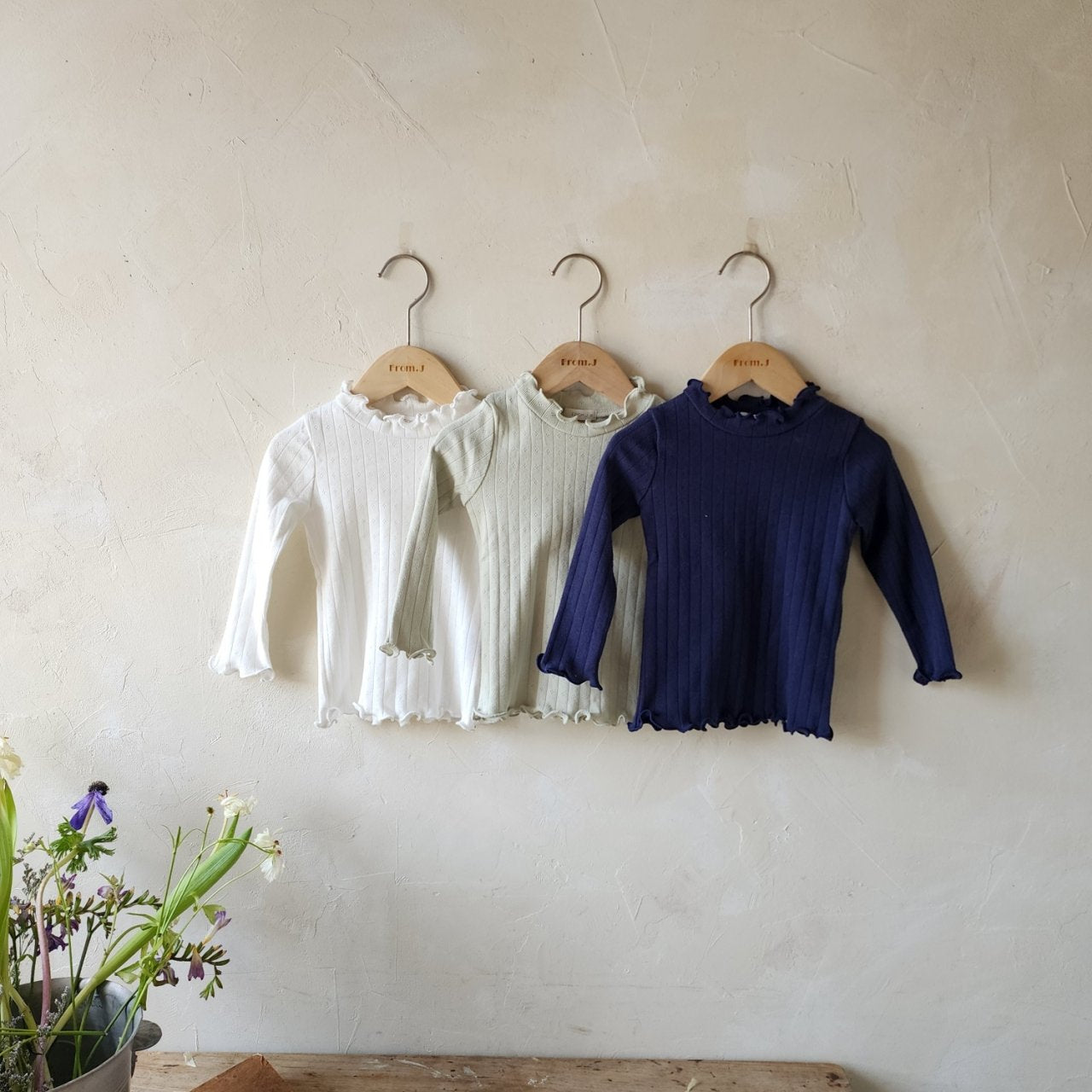 韓國童裝 24秋 | FromJ Eyelet half-moon tee - FLO | FLOWERKKOCH 