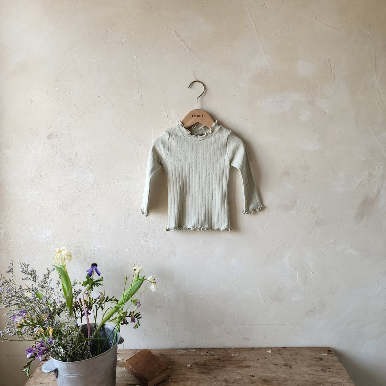 韓國童裝 24秋 | FromJ Eyelet half-moon tee - FLO | FLOWERKKOCH 
