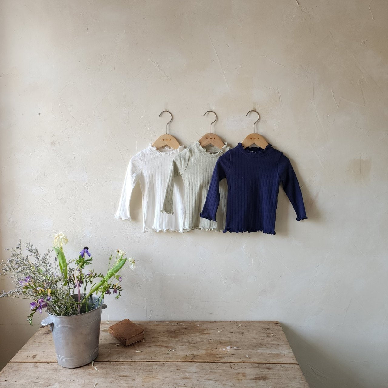 韓國童裝 24秋 | FromJ Eyelet half-moon tee - FLO | FLOWERKKOCH 