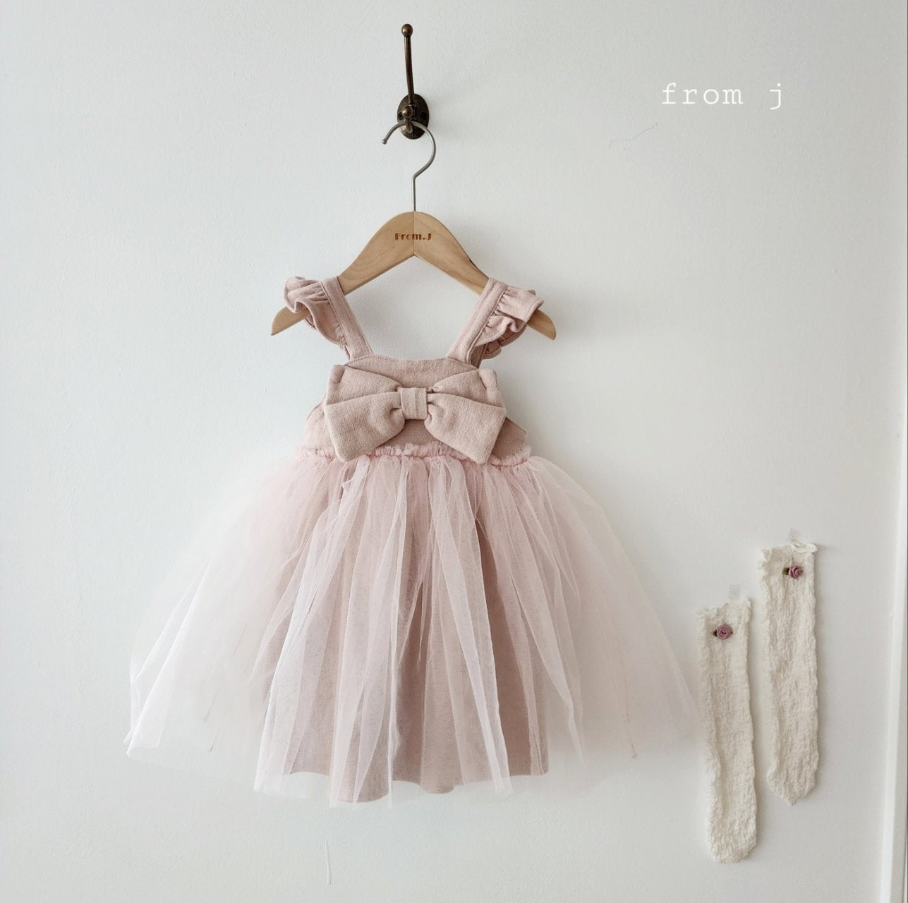 韓國童裝 24秋 | FromJ Frill Ribbon Shasha Suit / Ops - FLO | FLOWERKKOCH 