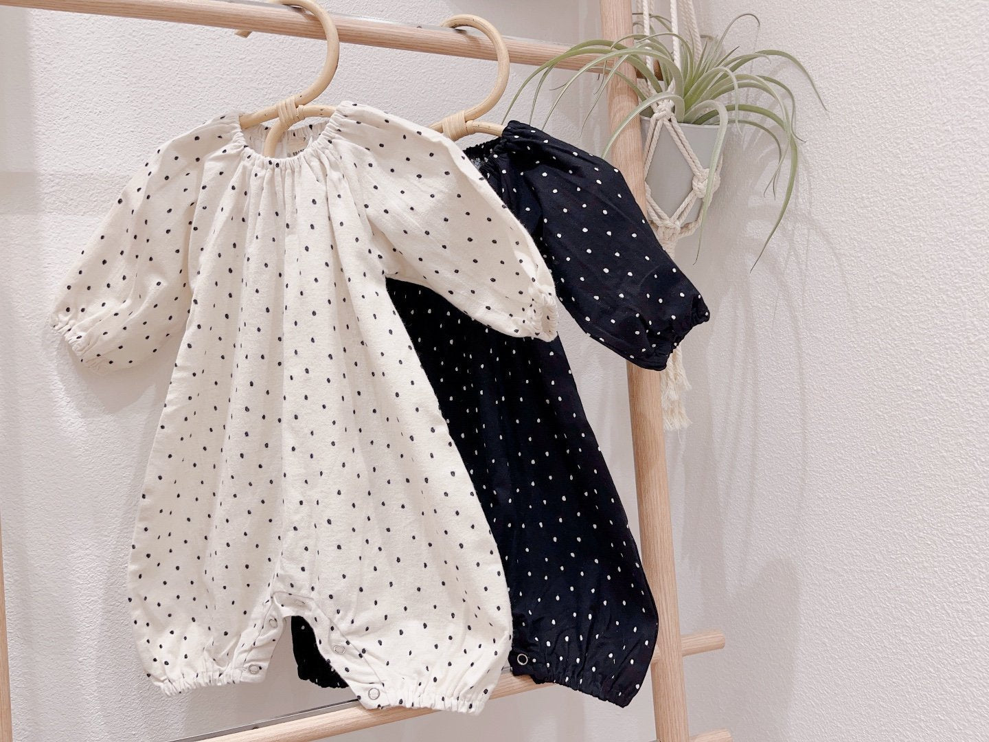 韓國童裝 24秋冬 | bbabba DOT DOT Bodysuit with hat BA244012 - FLO | FLOWERKKOCH 
