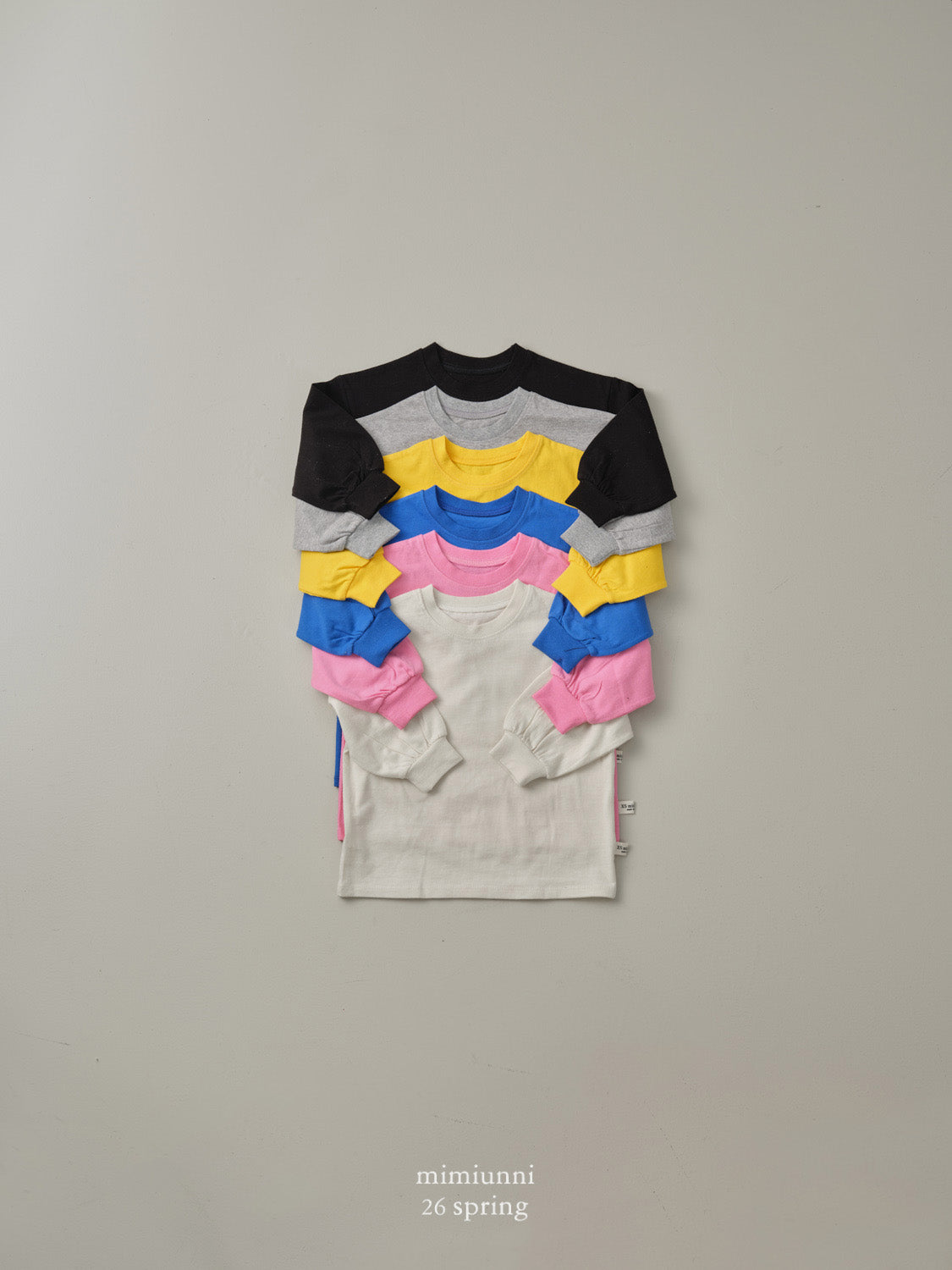 必買 1+1 春季 Basic T-Shirt  \\2件同款只需要1件價錢//