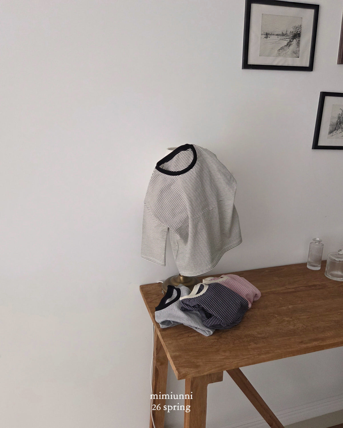 必買 1+1 春季 Thin Stripe T-Shirt 羅紋細條紋上衣 \\2件同款只需要1件價錢//