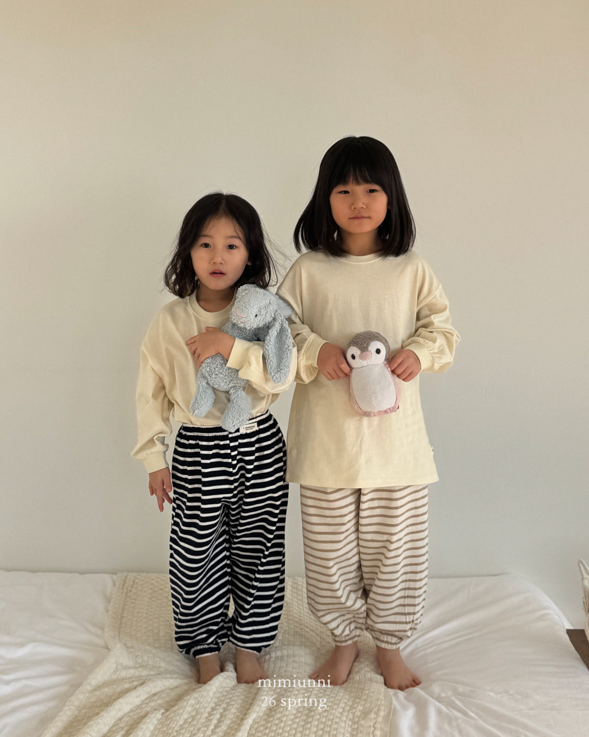 必買 1+1 春季 Basic T-Shirt  \\2件同款只需要1件價錢//