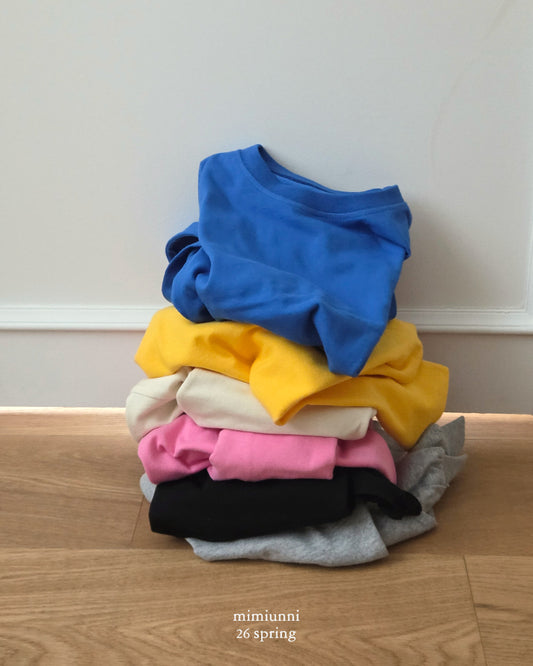 必買 1+1 春季 Basic T-Shirt  \\2件同款只需要1件價錢//