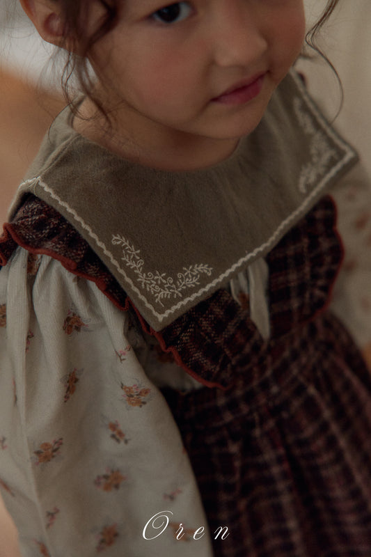 現貨▷ 韓國童裝 25秋冬 | OR25413 Nanette embroidered collar blouse