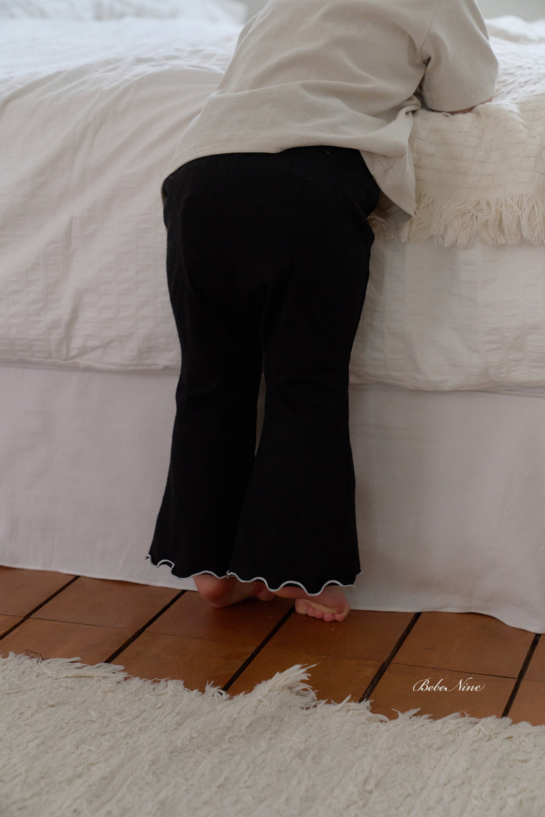 韓國童裝 26夏| BN44 Edge Flared Pants 邊緣喇叭褲