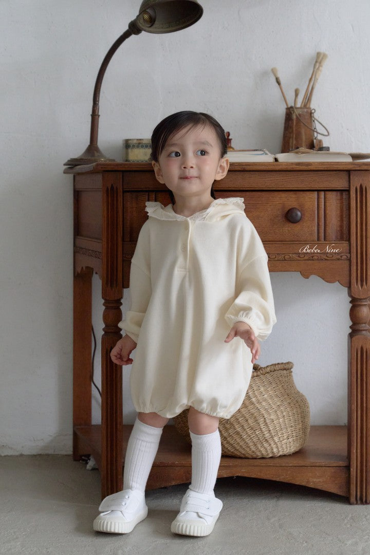 韓國童裝 26秋| BN53 Lace Hood Suit 連帽包屁衣 (12M-24M)