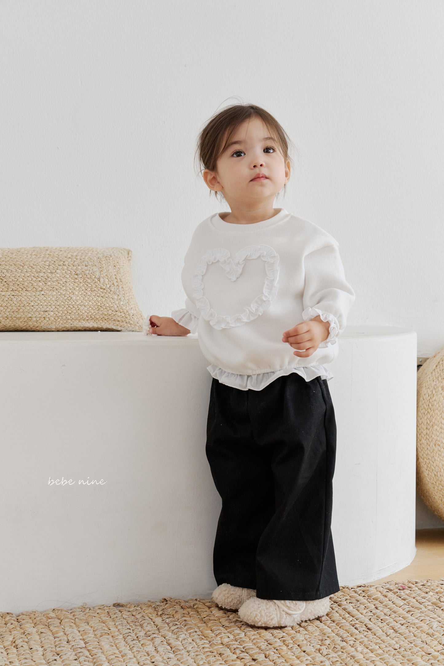 韓國童裝 25秋冬| BN25443 Heart Frill Sweatshirt