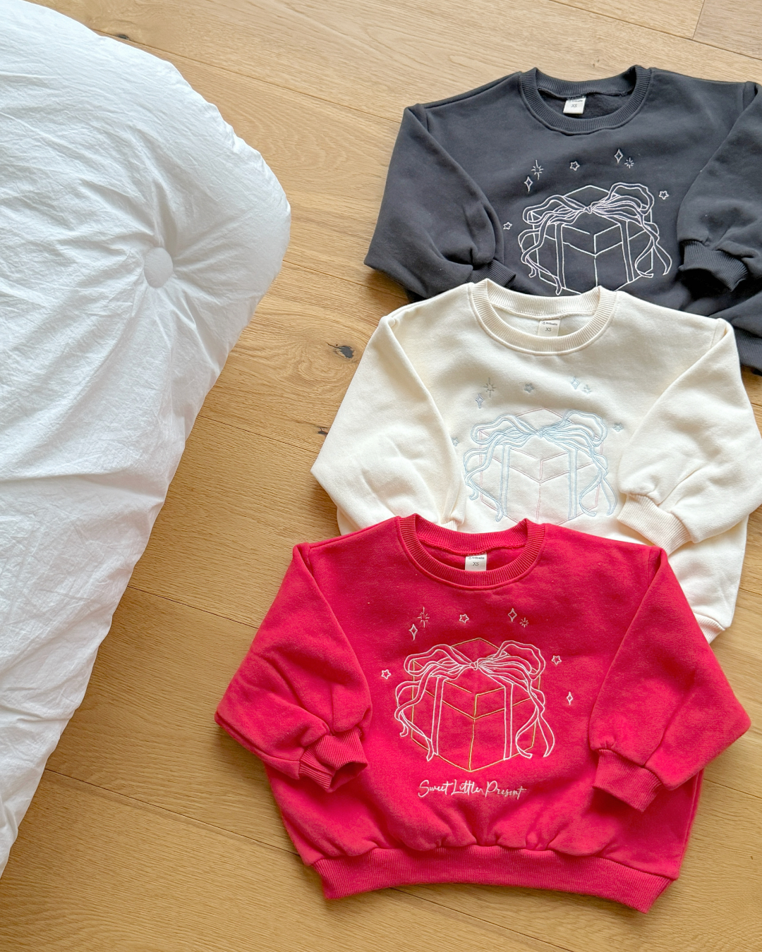 韓國童裝 25秋冬 | NB25413 Present Top and Bottom Set 親子裝 (KIDS)