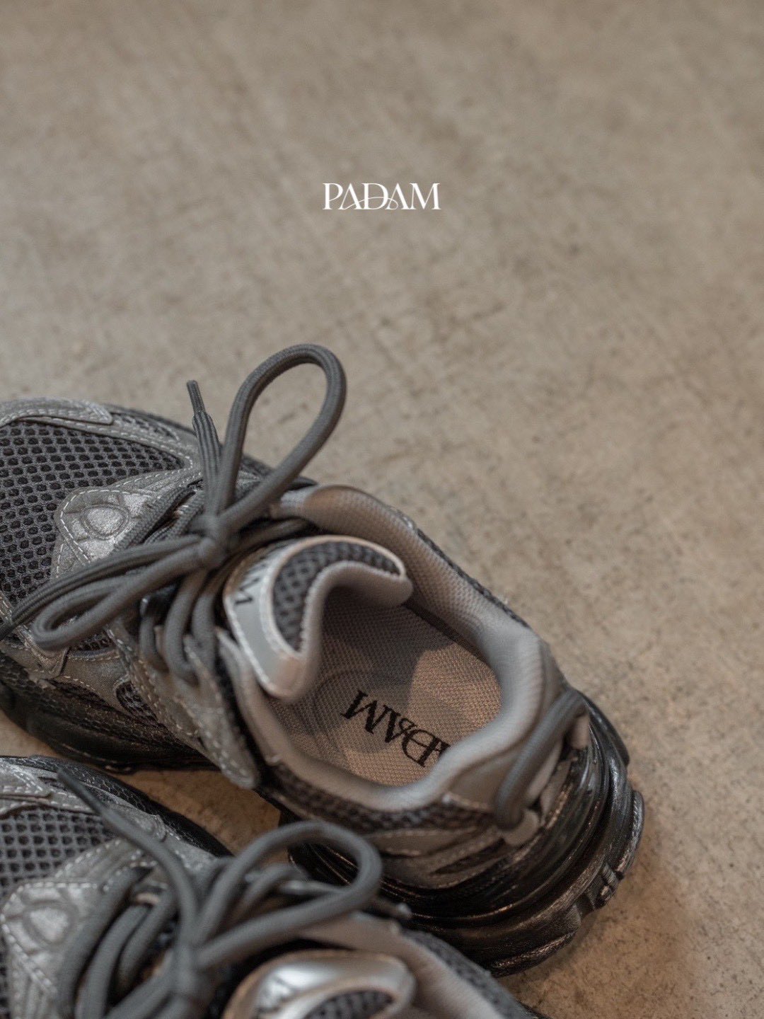 只限一團) vintage wolf sneaker 🐺 限量接受預訂 [日本直送] /日本團購