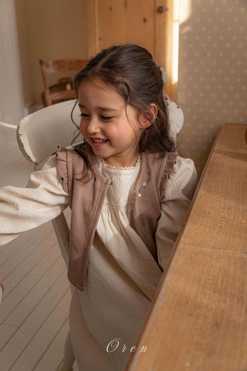 韓國童裝 26春 |  OR73 Emma Embroidered Vest (85~120cm)