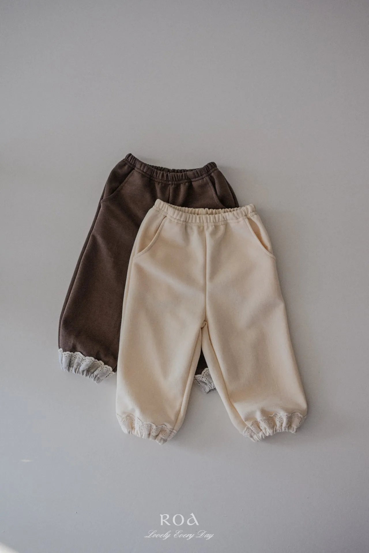 韓國童裝 26春 |   RO21 Hem Lace Jogger Pants (80~120cm)