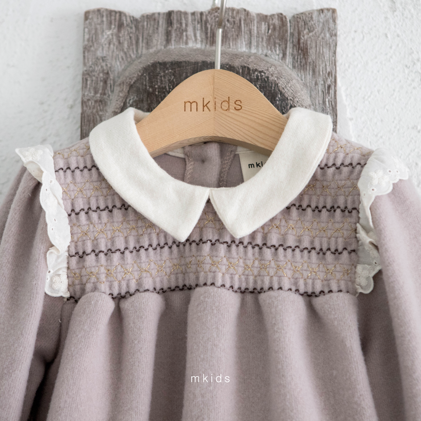 韓國童裝 25秋冬 | MD25438 Lace Embroidery Kids OPS