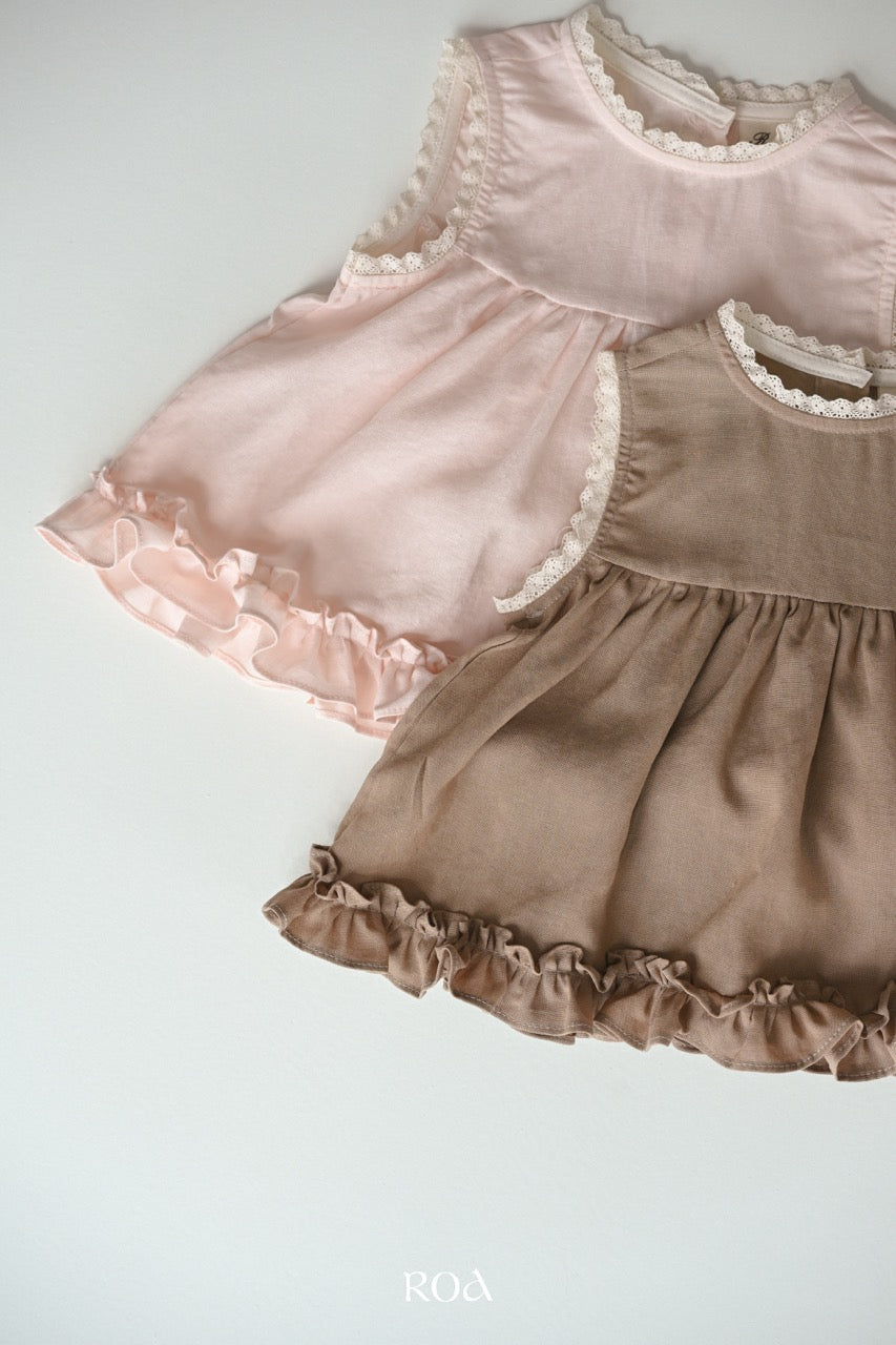 韓國童裝 26夏| RO17 Sleeveless Yoke Frill Blouse (90-120cm)