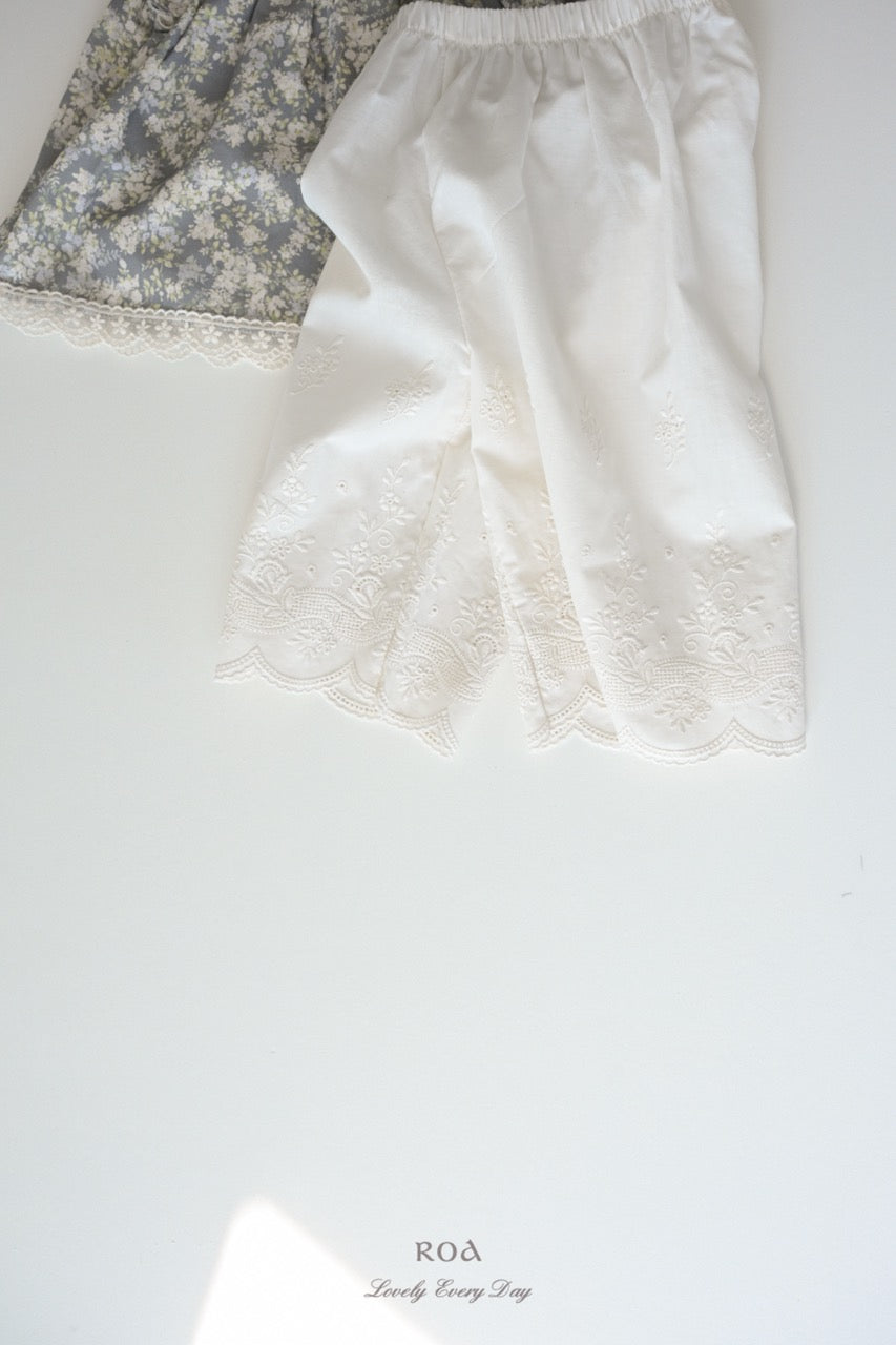 韓國童裝 26夏| RO08 Blanc Embroidery Pants (90-120cm)