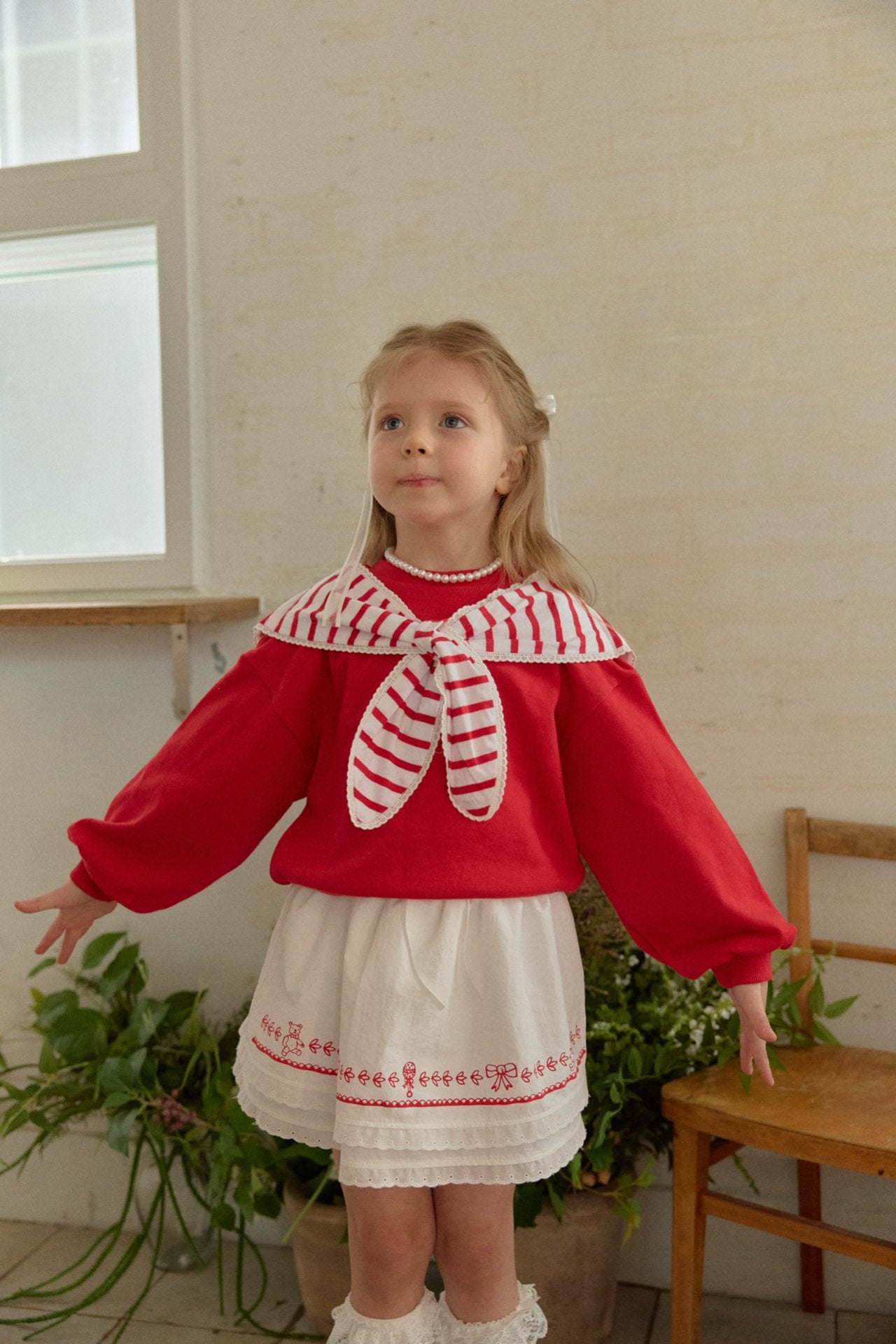 韓國童裝 26春 | BB26101 紅白條紋水手領上衣 | 刺繡裙