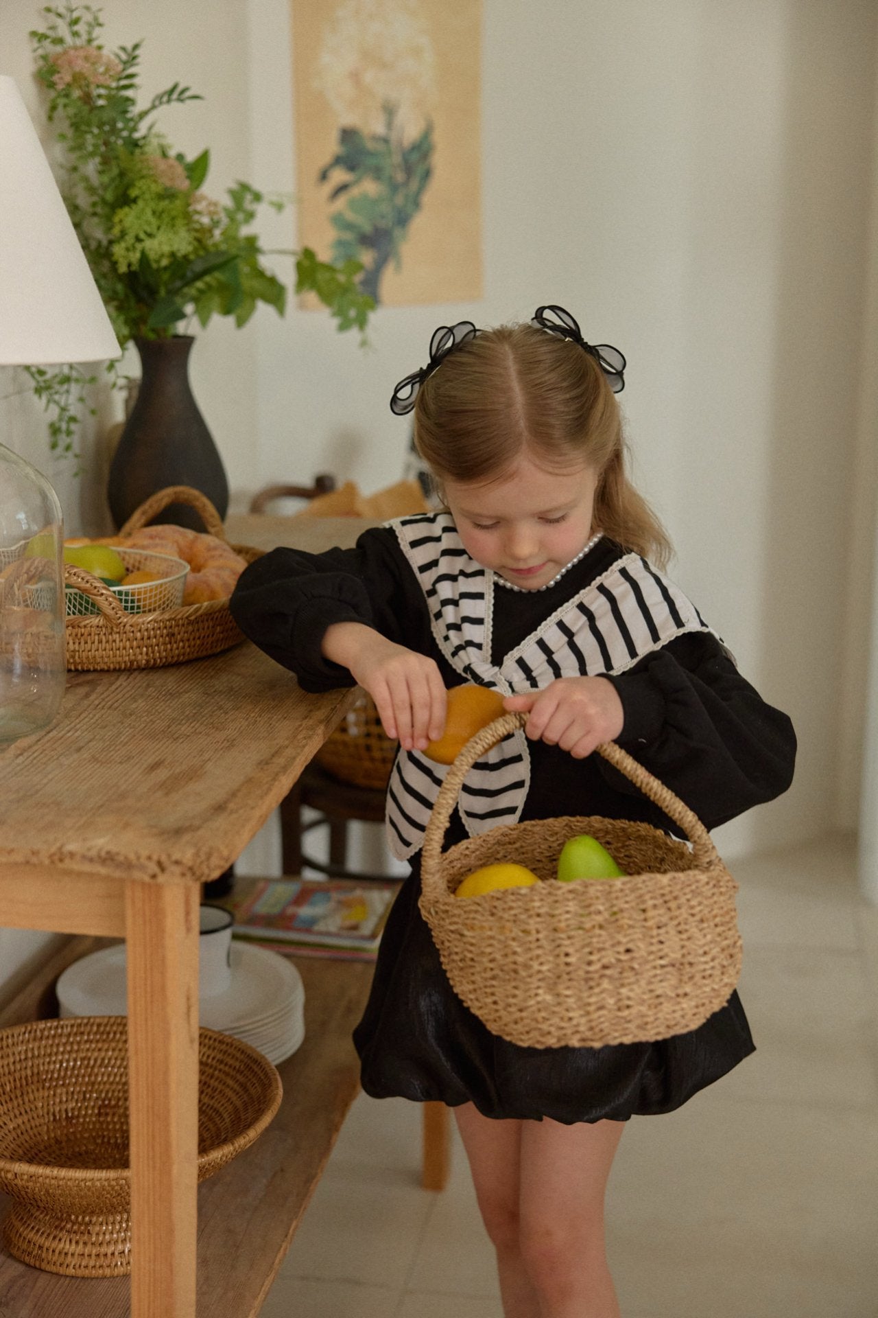 韓國童裝 26春 | BB26102 黑白條紋水手領上衣 | 花苞裙