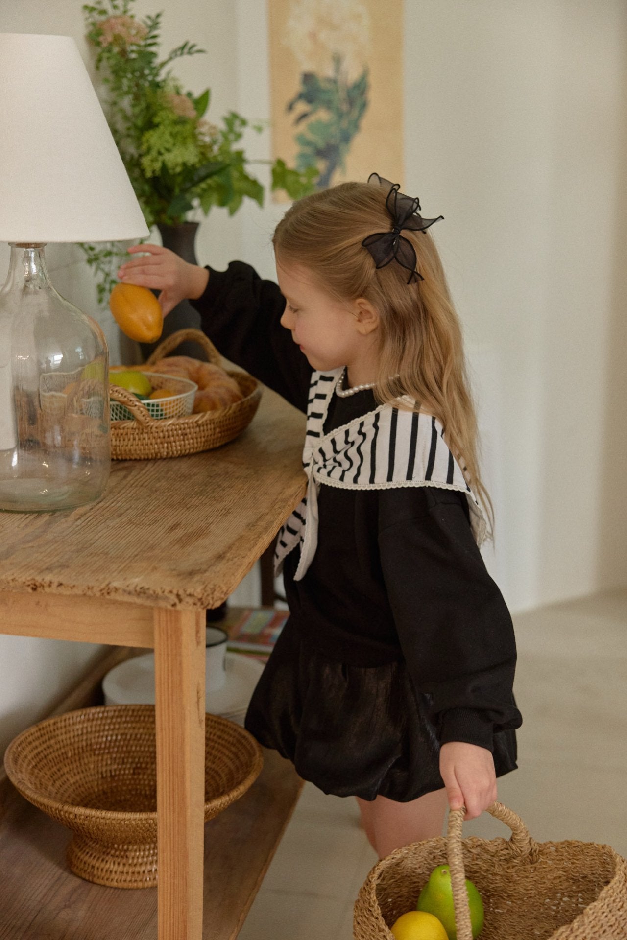 韓國童裝 26春 | BB26102 黑白條紋水手領上衣 | 花苞裙