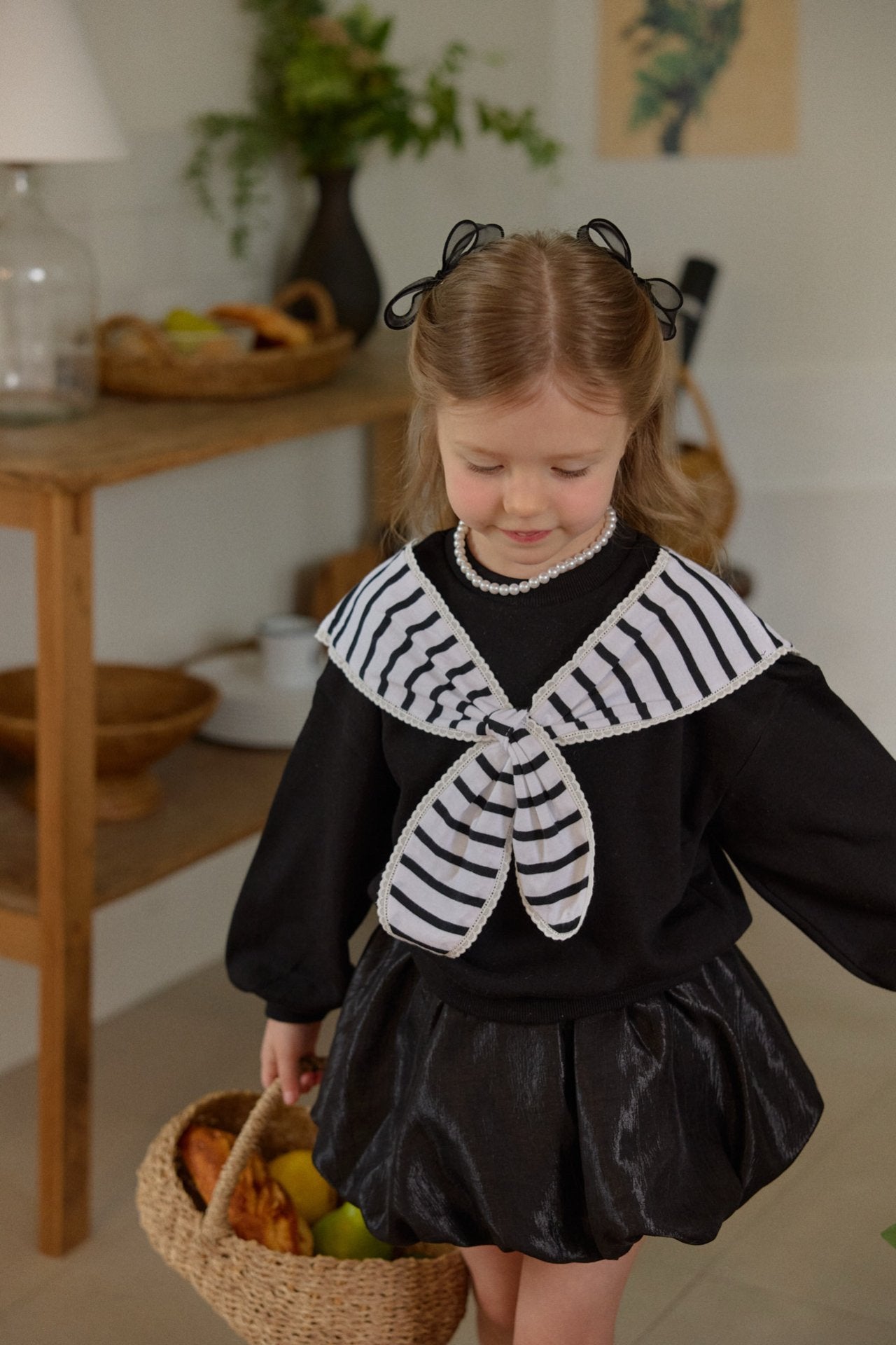 韓國童裝 26春 | BB26102 黑白條紋水手領上衣 | 花苞裙
