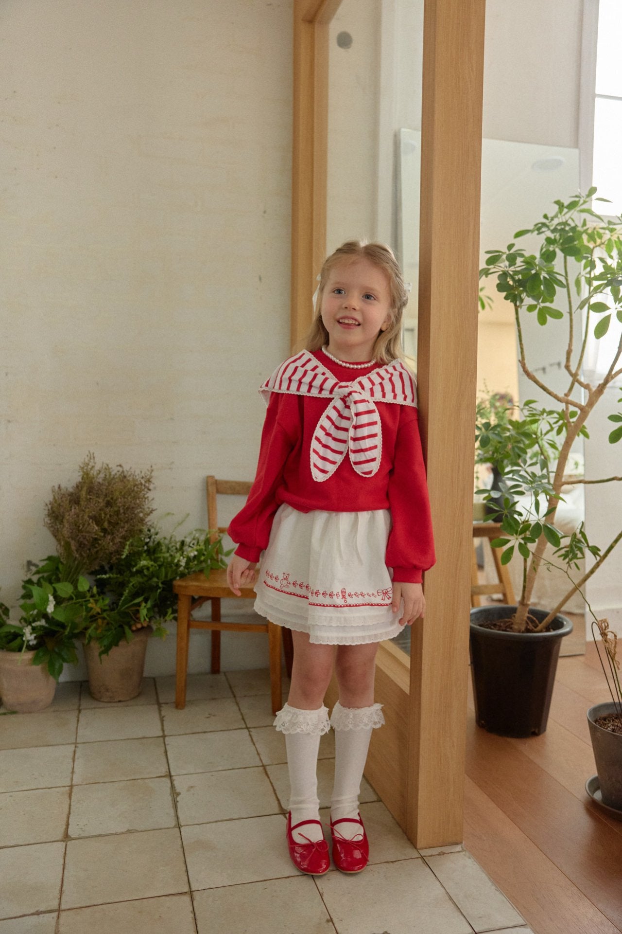 韓國童裝 26春 | BB26101 紅白條紋水手領上衣 | 刺繡裙